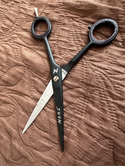 Фризорски ножици