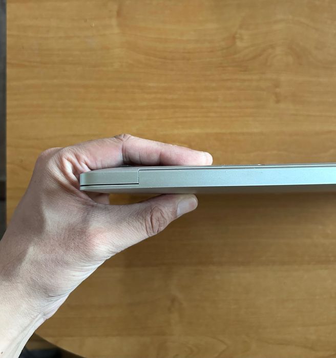 MacBook Air (2020), M1, 97% Battery health