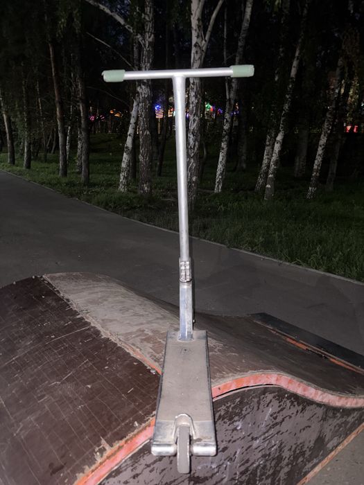 Самокат трюковой
