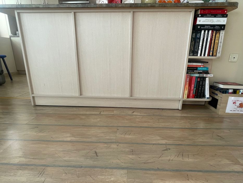 Кухня 4м с островче и уреди Electrolux – много добро състояние – Варна