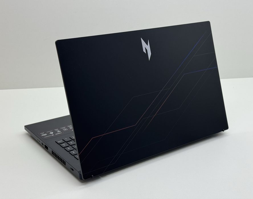 Acer NITRO V15 | Intel Core 5 210H DDR5 16GB 512GB SSD RTX 4050 6GB