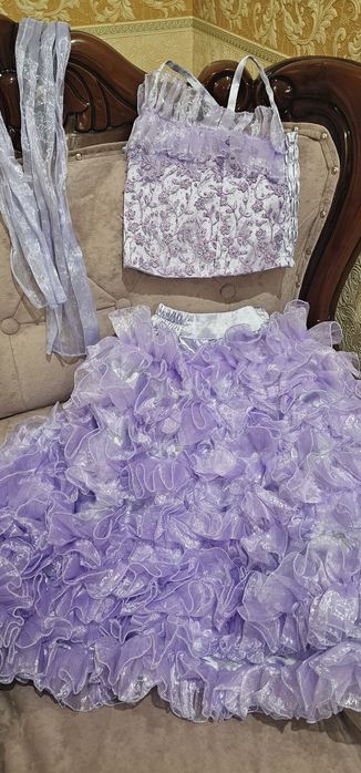 Продам платья детские