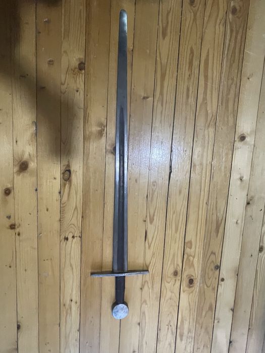 Средновековен меч