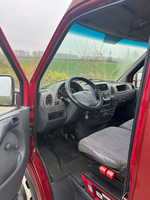 Mercedes Benz sprinter 413