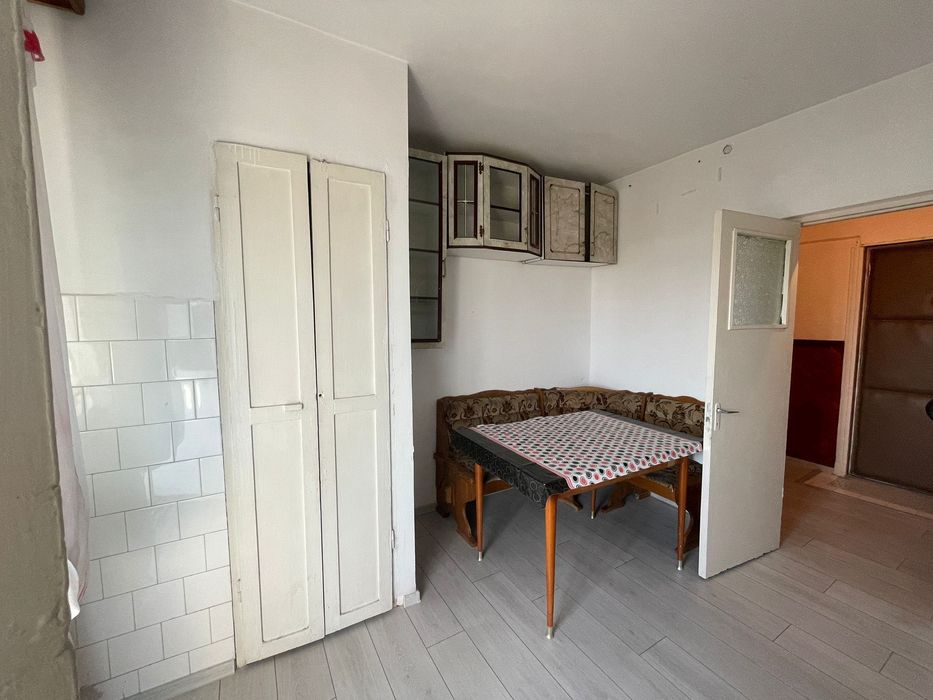 Vând apartament 2 camere in calea nationala