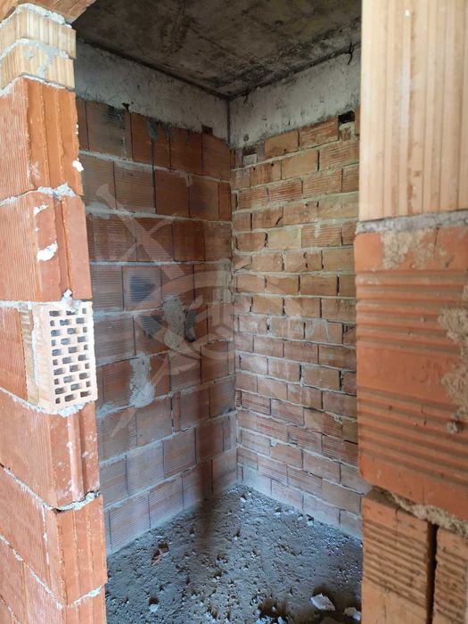 Тристаен апартамент в кв. Аспарухово - 1075 - 31461