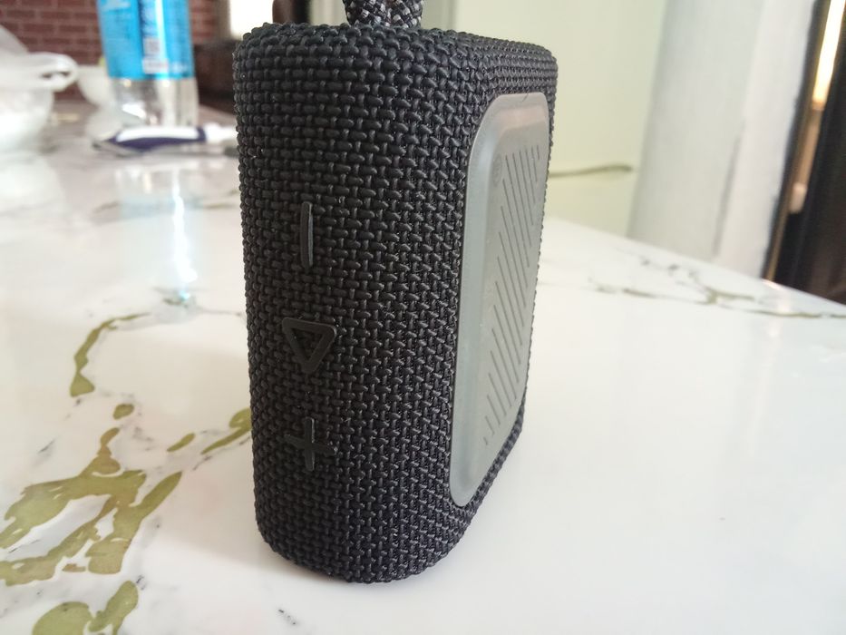 Колонка JBL отличный звук