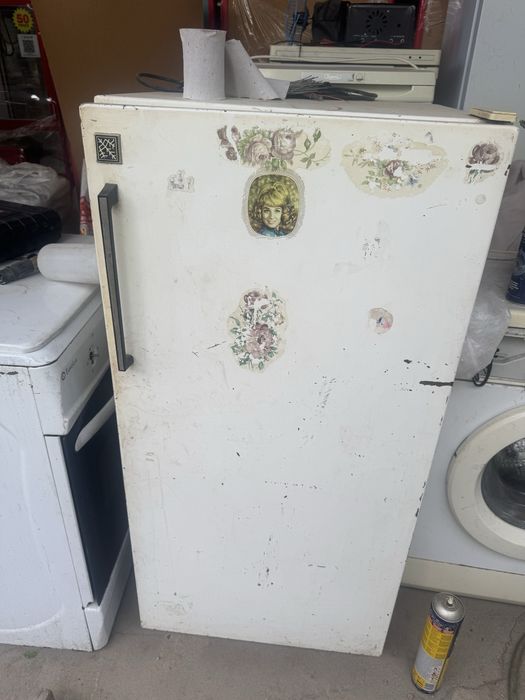 Холодильник рабочий