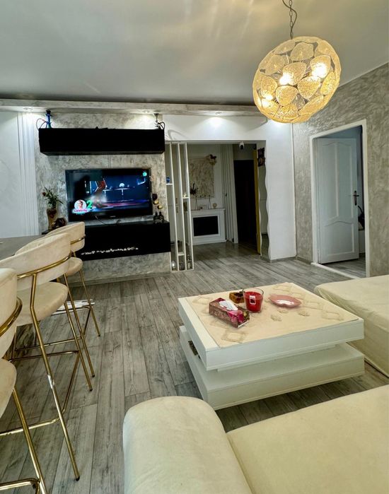 Vând Apartament 3 Camere mobilat utilat modern!