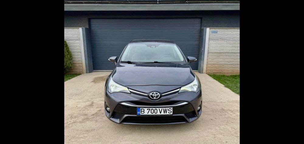 Toyota Avensis Benzina 1 8.+ GPL