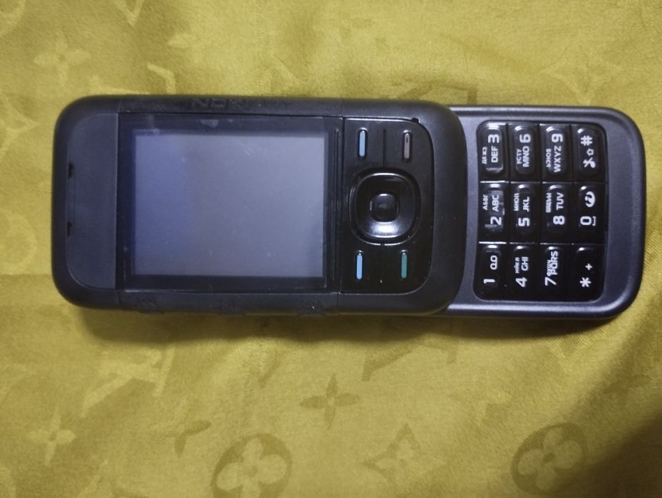 Assalom alekum Telefon Sotiladi Original Nokia 5300 Black Qora Rang