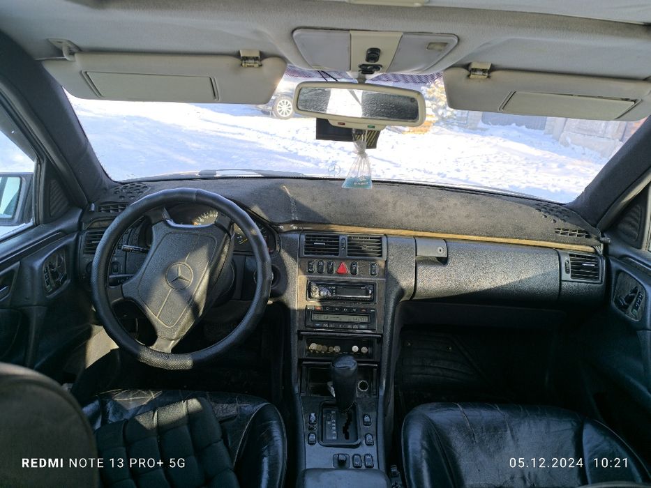 Продам Мерседес 210