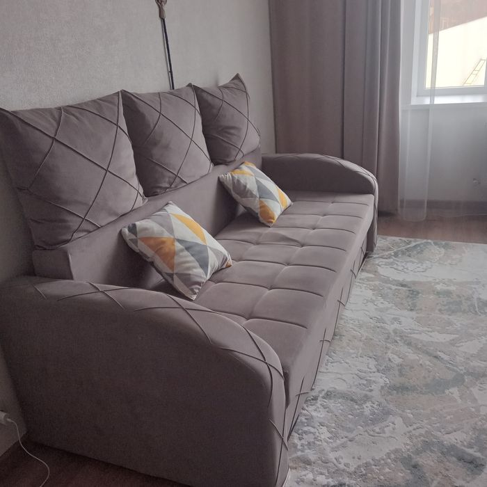 Продам Диван в хорошем состоянии