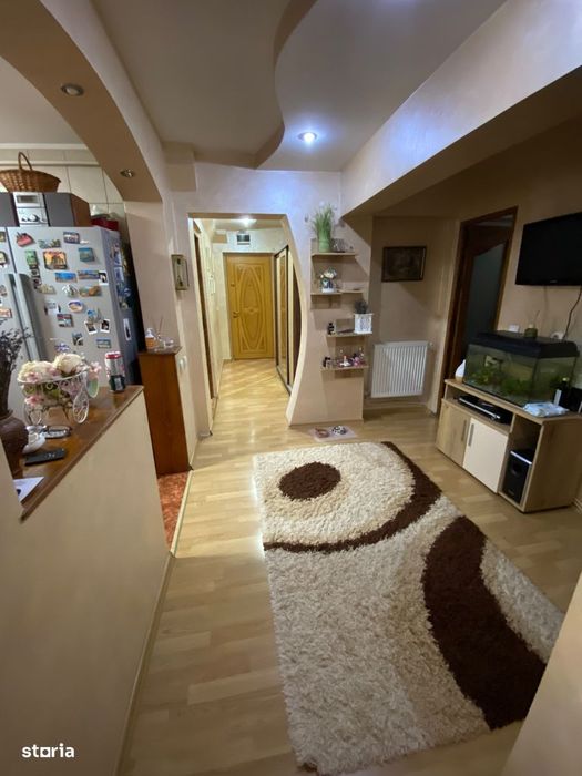 Apartament 3 Camere Decomandate | Zona Centrală | 2 Băi & Pod Privat