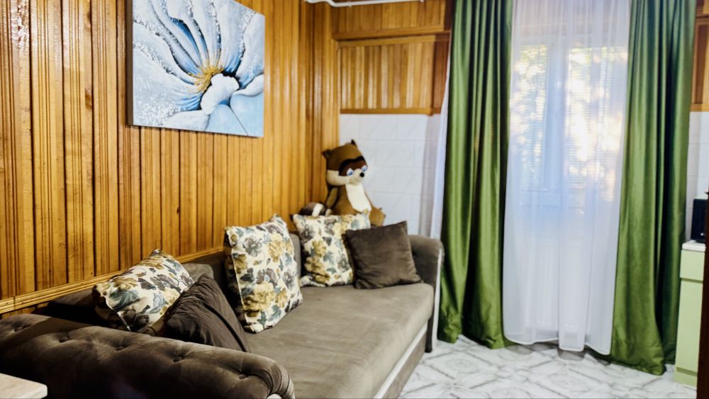 Inchiriez Apartament 1 camera 50 mp  si balcon mare zona Aradului langa Mall