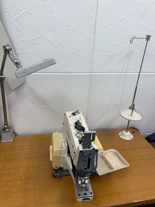 JUKI MB-373 — индустриална машина за шиене на копчета