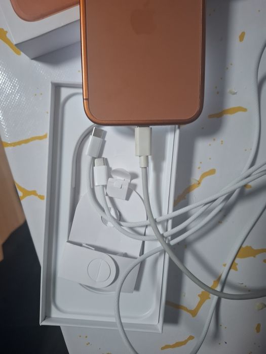 Продам iPhone 17 Pro Max на 256 памяти