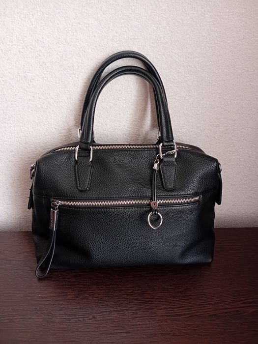 Продам женскую сумку.