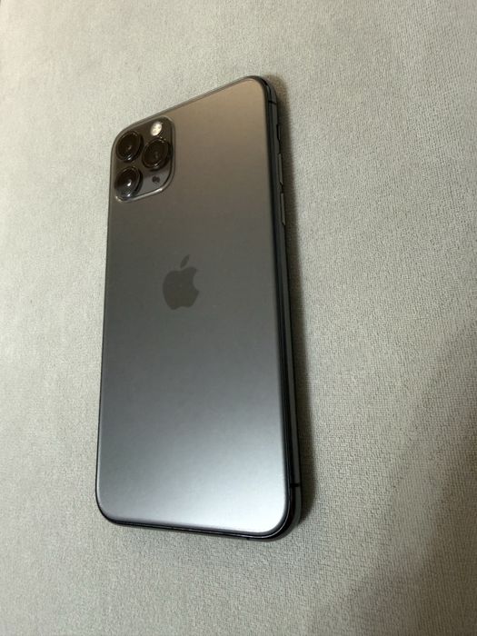 Продам iphone 11 pro 64 gb