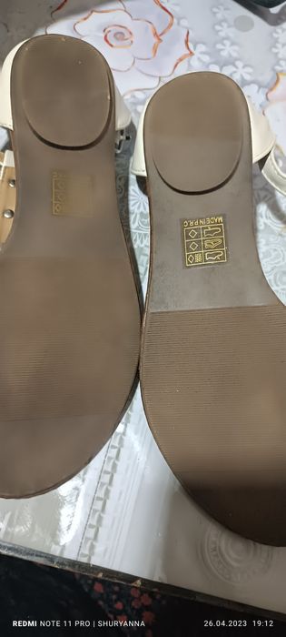 Срочно продаю сандали