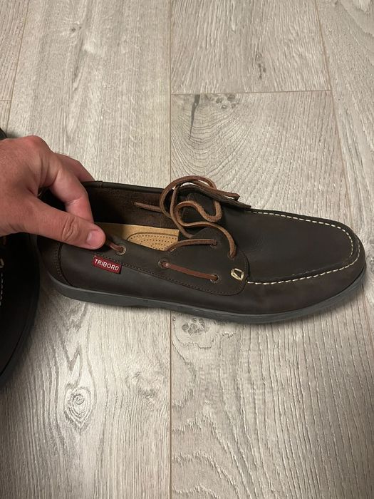 Vând pantofi piele - impermeabili - 44