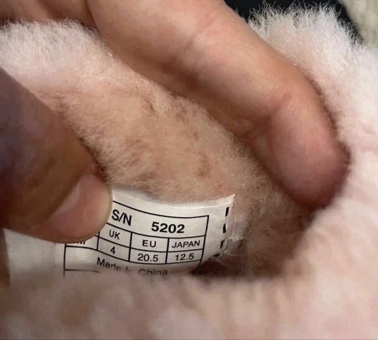 Ghete UGG blană noi născuți