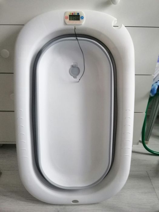 Ванночка для купания новорожденных