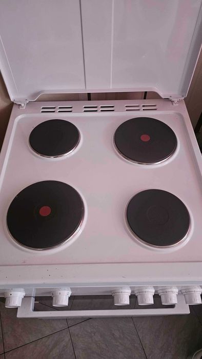 Готваркса печка BEKO