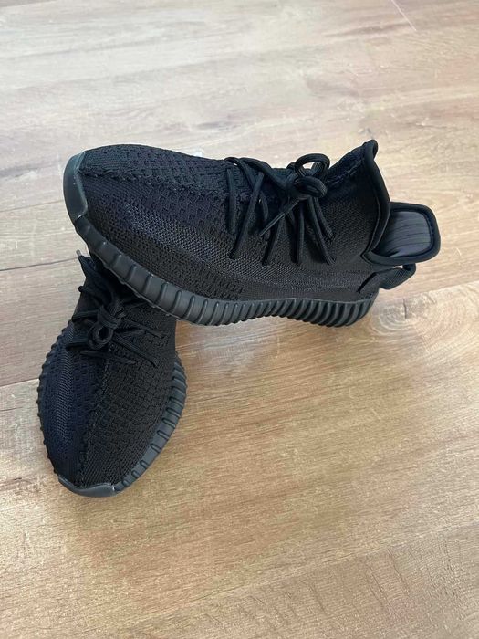 Yeezy 350 - marimea 38 (23,5 cm)