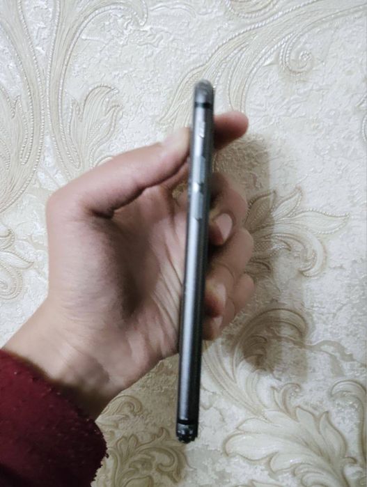 Iphone 8 64 gb xolati yaxshi