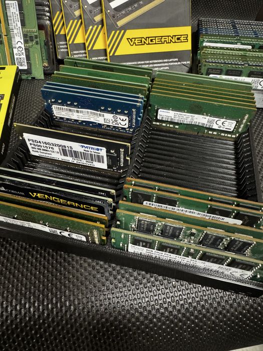 Memorii ram ddr4 diferite modele sodim