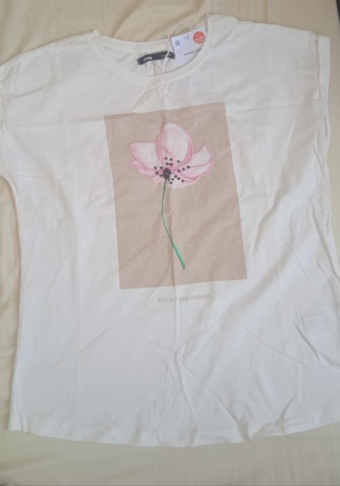 Тениски чисто нови