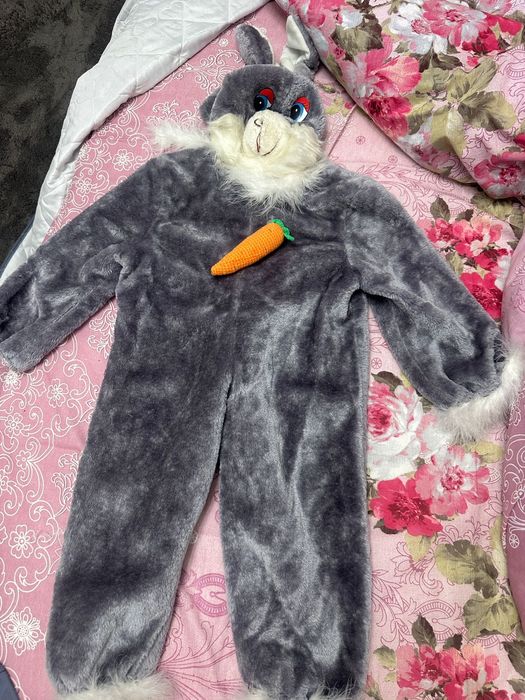 Заяц костюм меховой