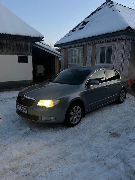 SKODA Superb 2011 — imagine 2