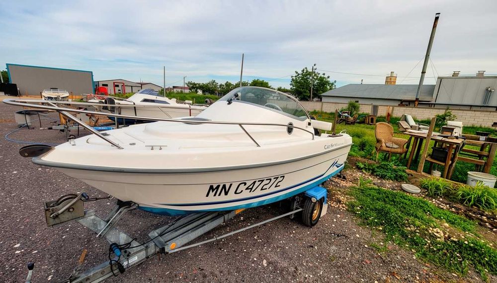 CapFerret 5.02CC + Motor Suzuki 80CP-2T + 2 Peridocuri