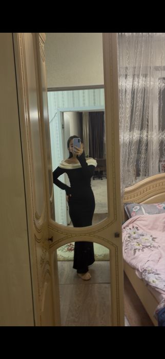 Вечернее черное платье