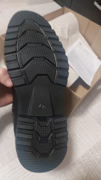 Кубинки от естествена кожа, с надпис Полиция на езика, 43 номер - нови