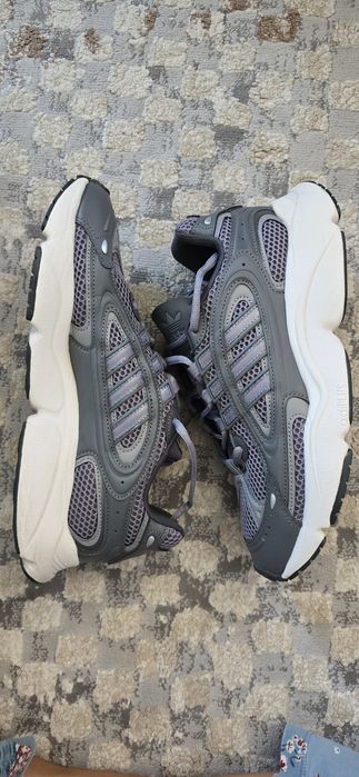 Adidas Ozmillen
Adidas Ozmillen, purtati de 2 ori, stare impecabila. M