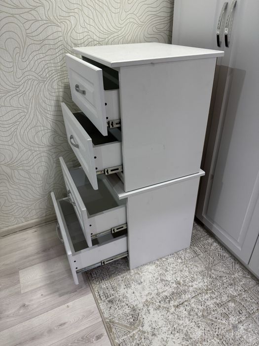 Тумбочка 2 шт для спальной