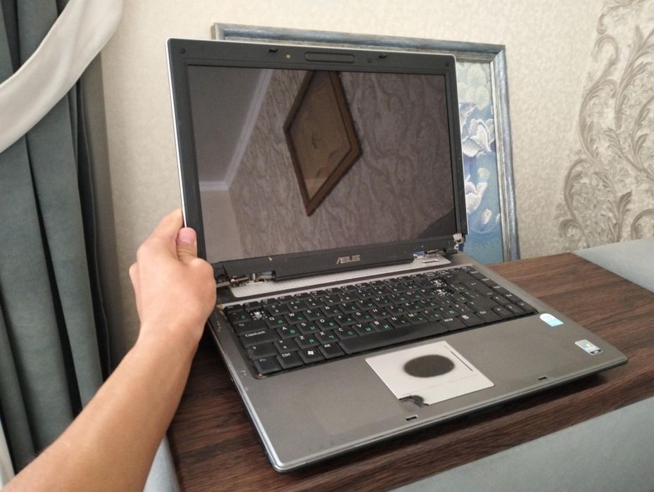 ноутбук Asus z99h