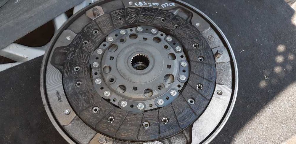 Kit Ambrieaj Complet Bmw 2.0 N47 177cp Volanta Placa Disc