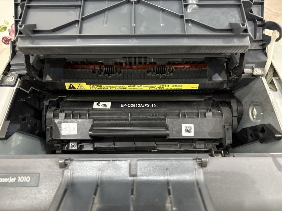 Лазерный принтер НР1010