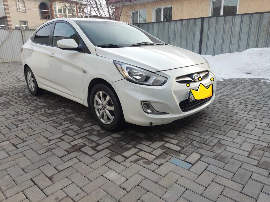 Хюндай акцент 2013