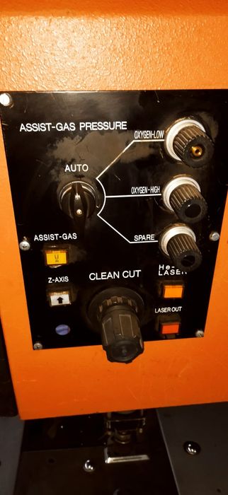 Laser industrial Amada Lasmac LCE-645 – CNC CO₂, 1000W, în stare buna