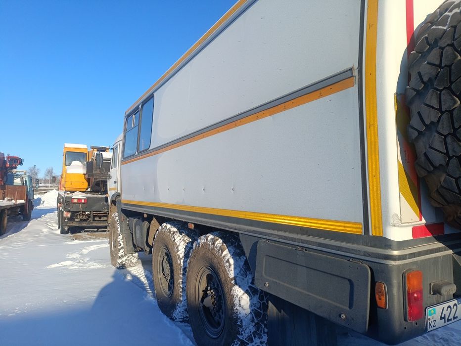 Продам КамАЗ 4208 вездеход.