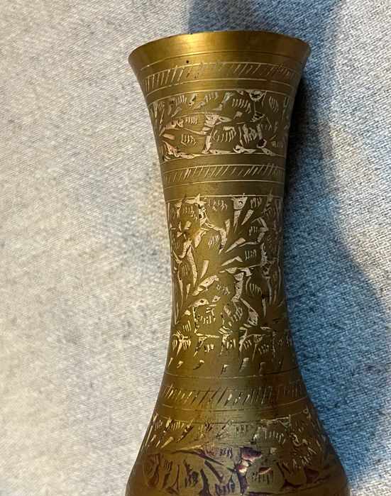 Vaza orientala alama gravata manual, decorativa, veche, 21 cm inaltime