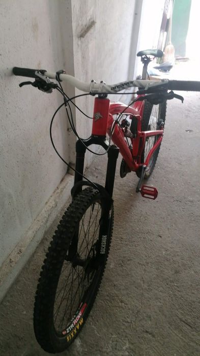 Bicicleta Santa Cruz Nomad, 26".