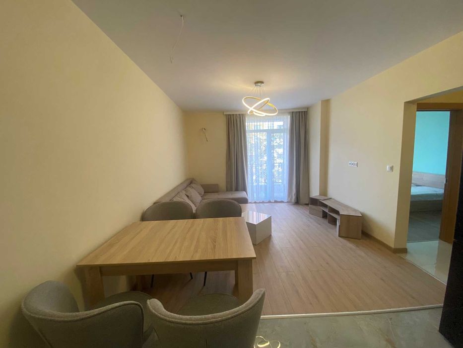 Дава се под наем Тристаен апартамент в София, Център - 86 кв.м за 766.94 € - Снимка #2