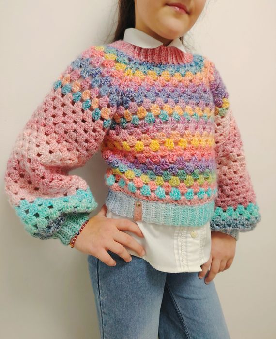 Pulover crosetat manual fete