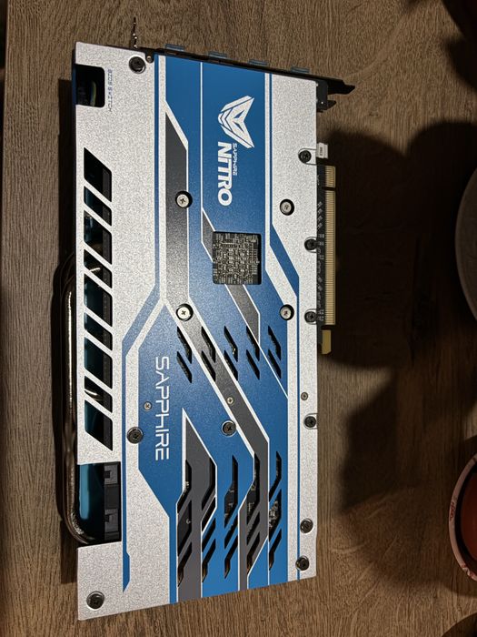 Видеокарта Sapphire NITRO+ Radeon RX 580 8GB Special Edition